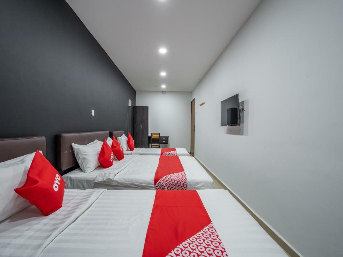 Oyo 1167 Rest And Go Hotel Klang Exterior foto