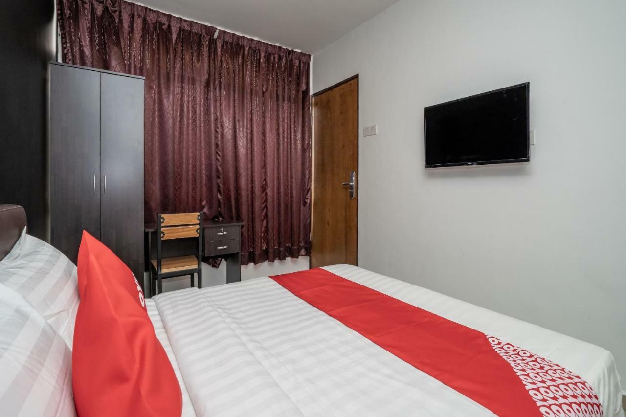 Oyo 1167 Rest And Go Hotel Klang Exterior foto